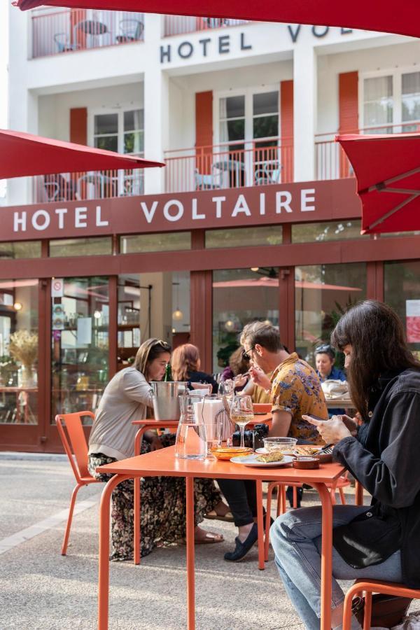Voltaire 3*